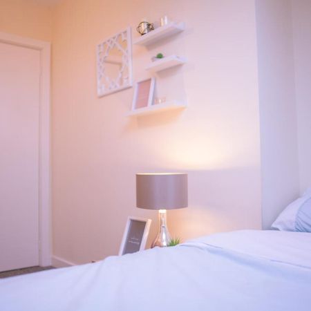 Anfield Apartment Liverpool Bagian luar foto