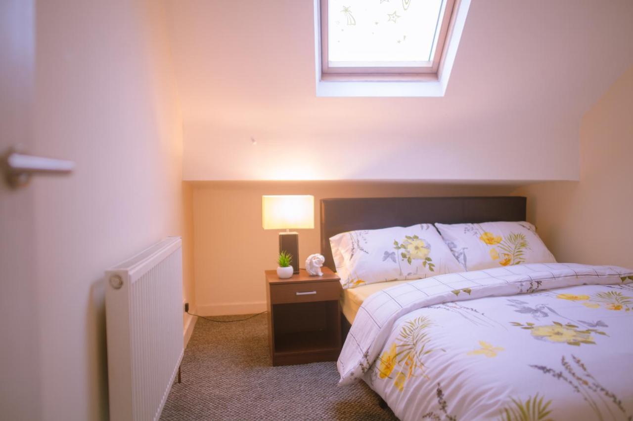 Anfield Apartment Liverpool Bagian luar foto