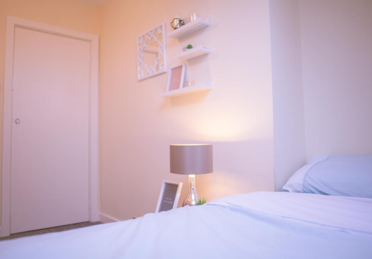 Anfield Apartment Liverpool Bagian luar foto